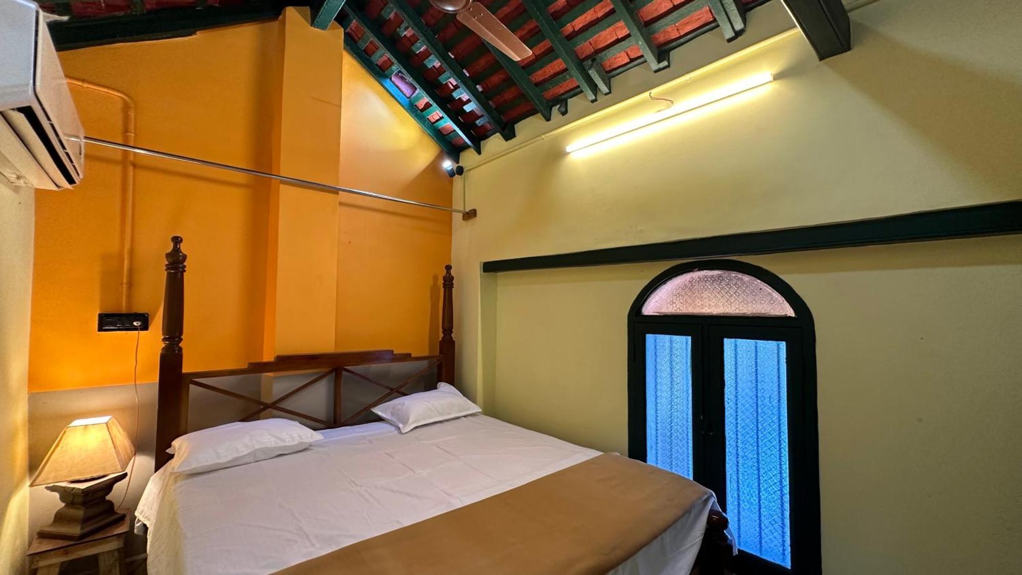 Agraharam Bed & Breakfast *